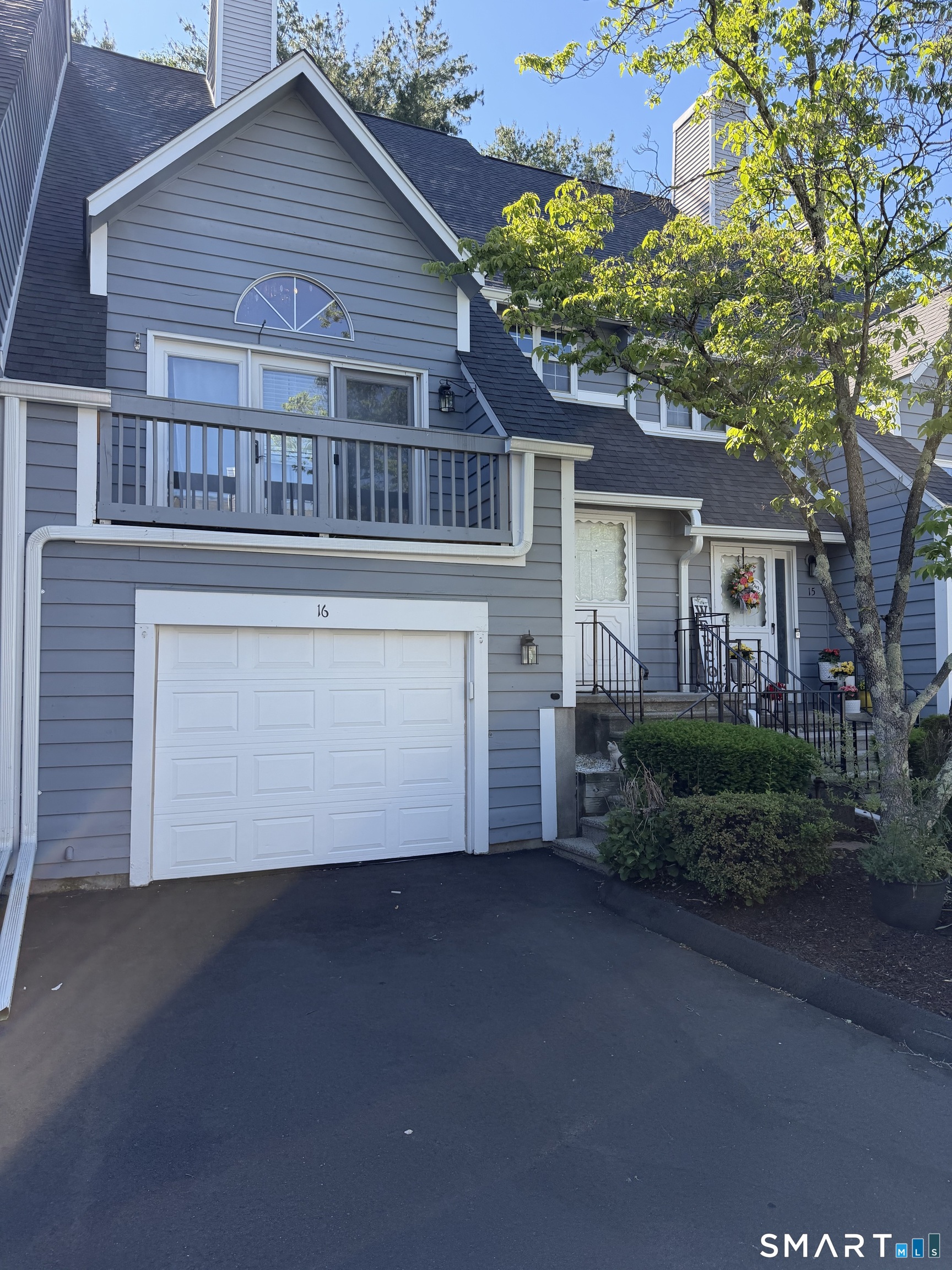 16 Hawley Glen Stratford CT 06614
