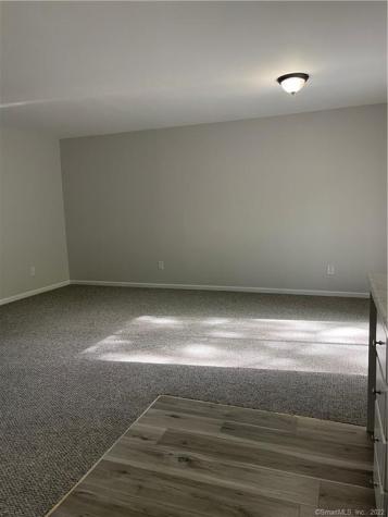 16 Hawley Glen Stratford CT 06614