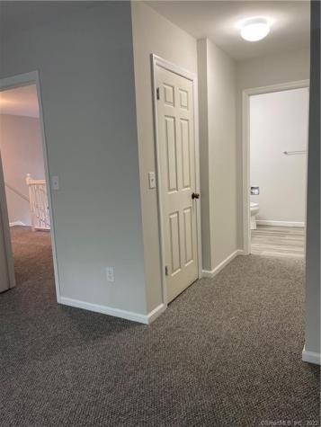 16 Hawley Glen Stratford CT 06614