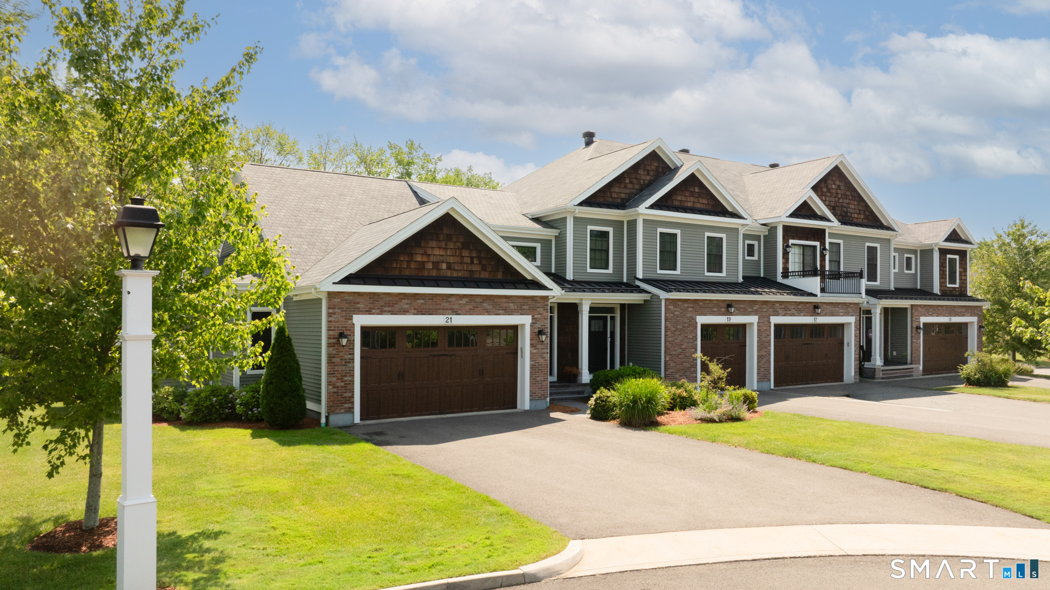 21 Yorkshire Court Farmington CT 06032