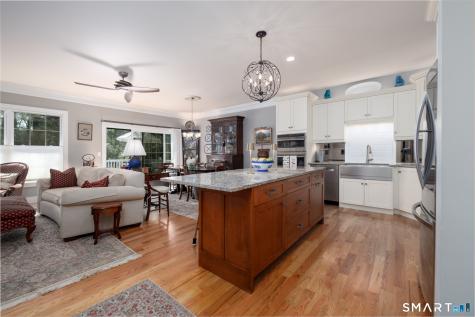 21 Yorkshire Court Farmington CT 06032
