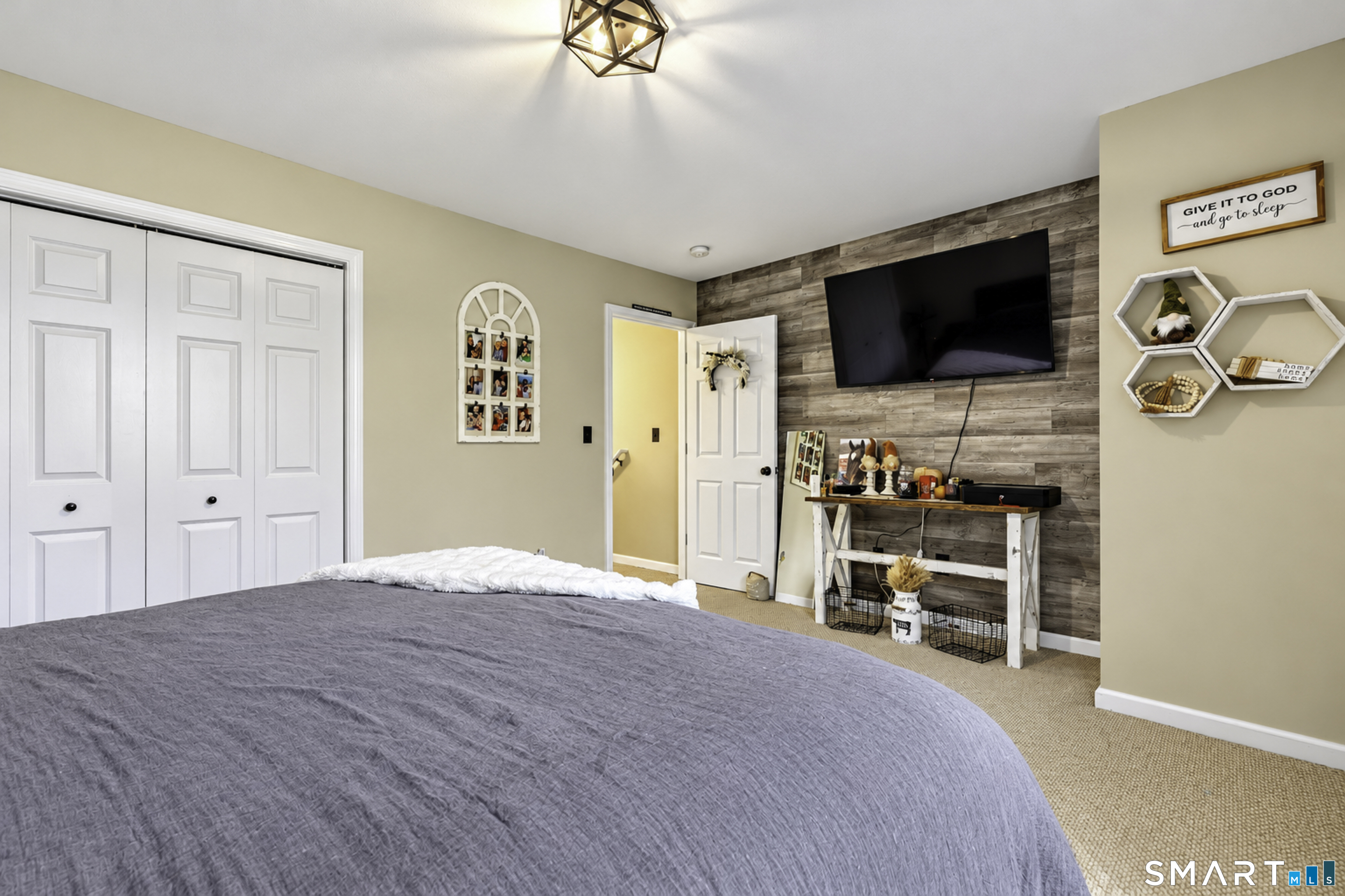 245 East Woodland Street Meriden CT 06451