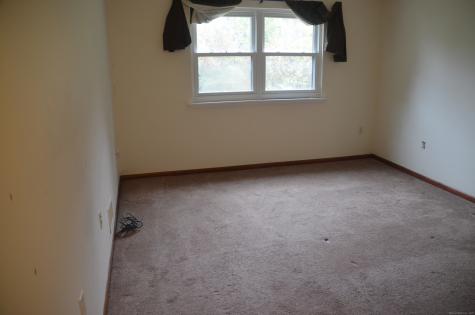 1202 Twin Circle Drive South Windsor CT 06074