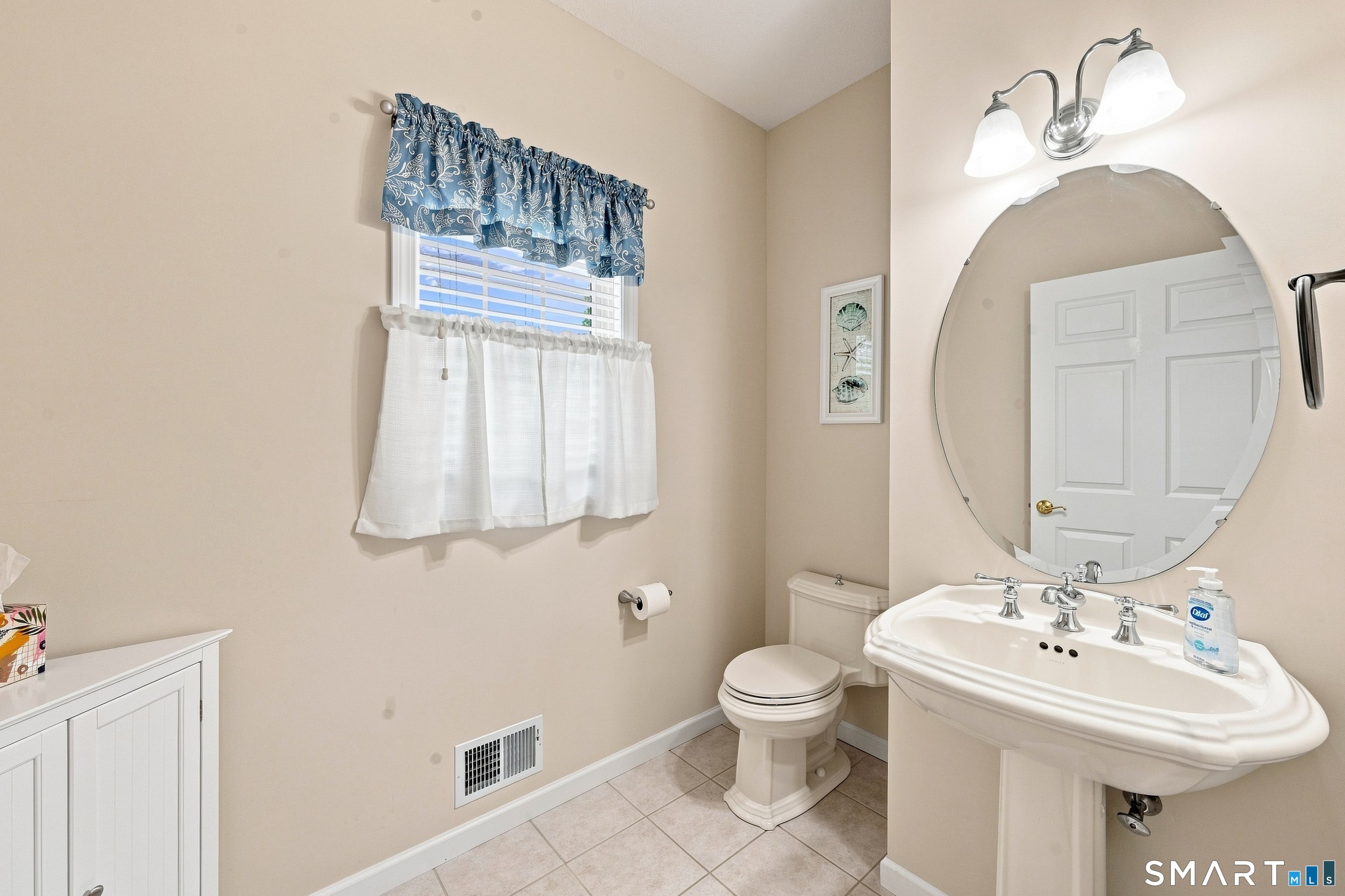 4 Charles Court Suffield CT 06078