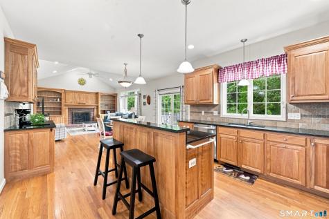 4 Charles Court Suffield CT 06078