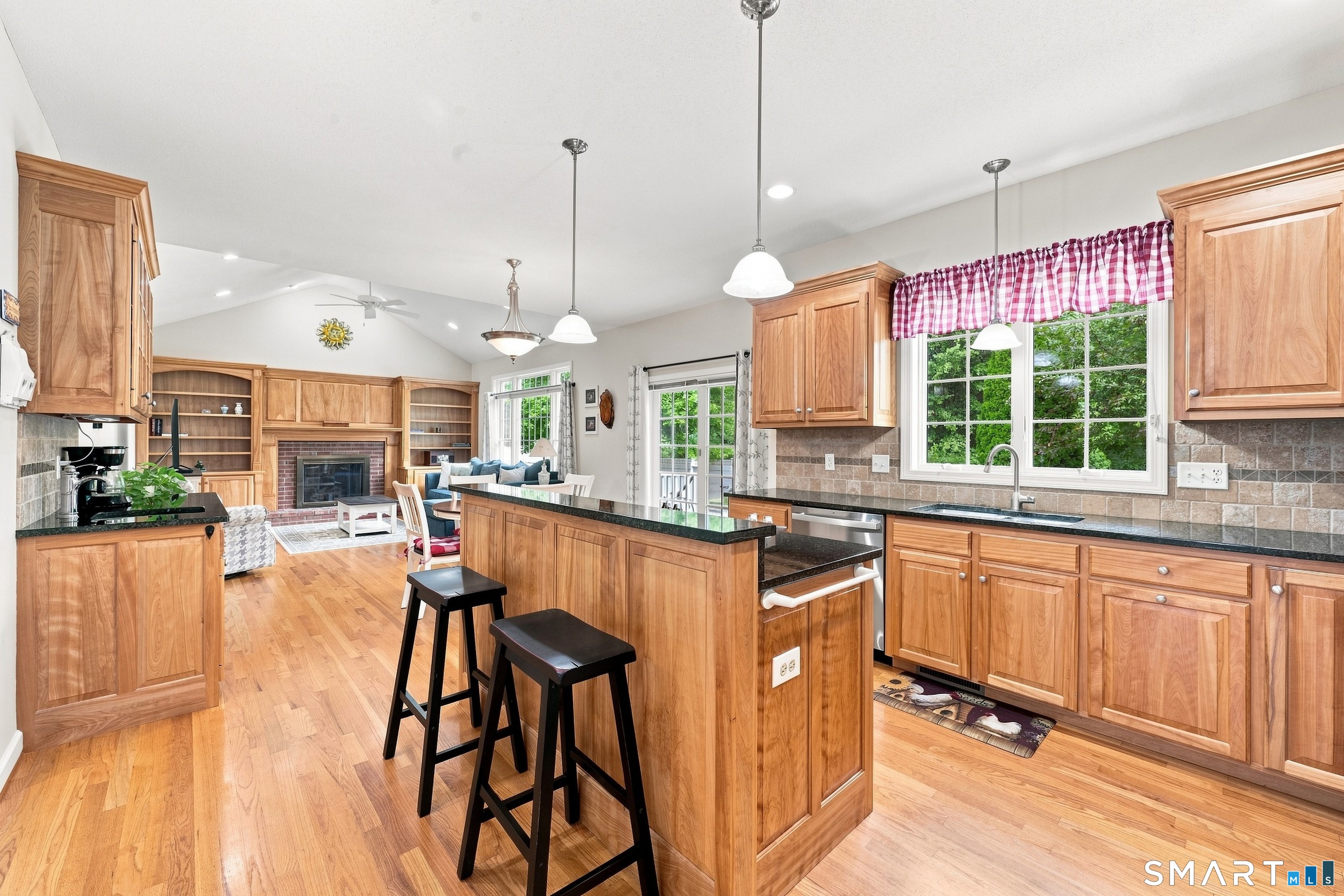 4 Charles Court Suffield CT 06078