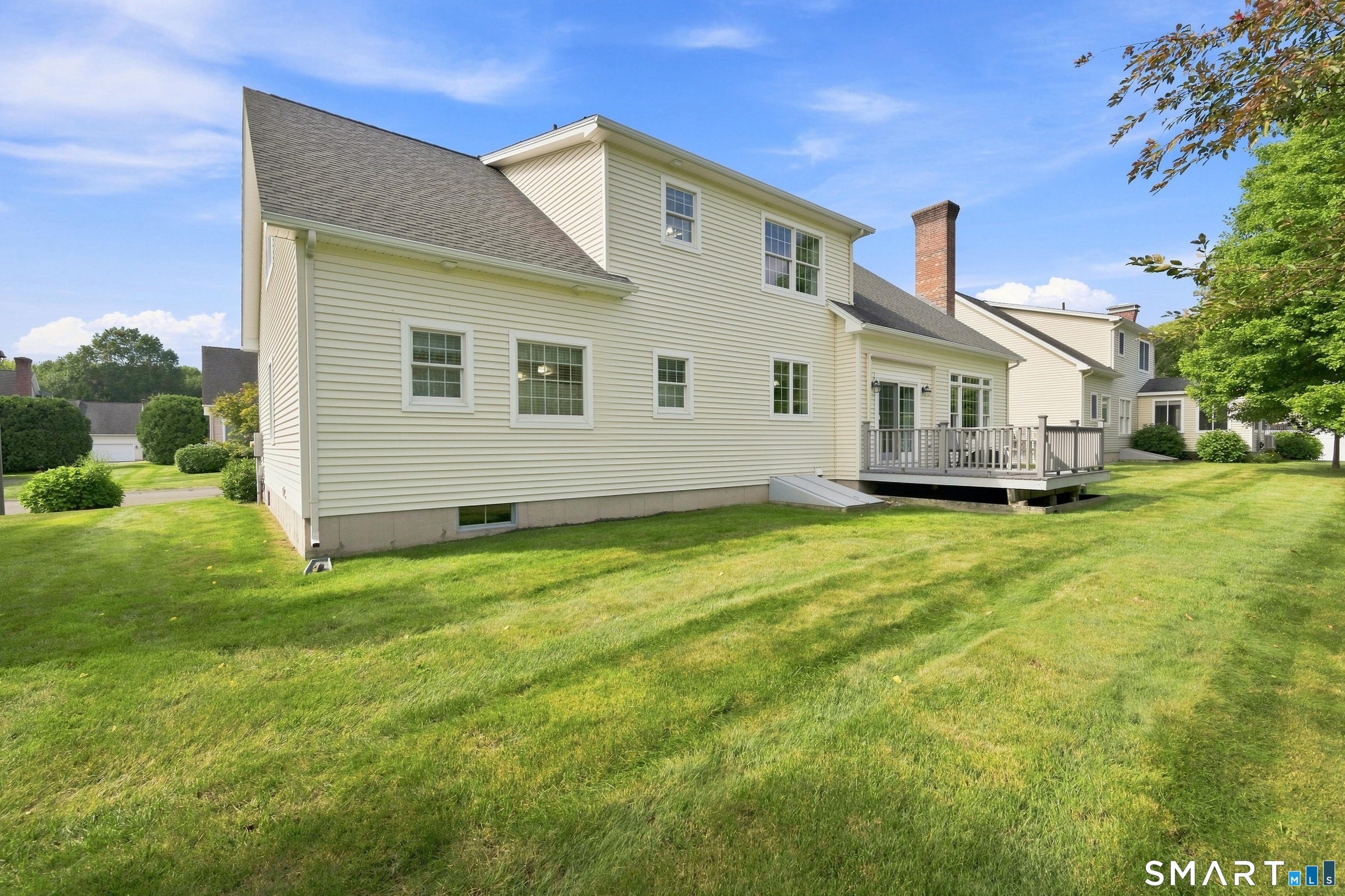 4 Charles Court Suffield CT 06078