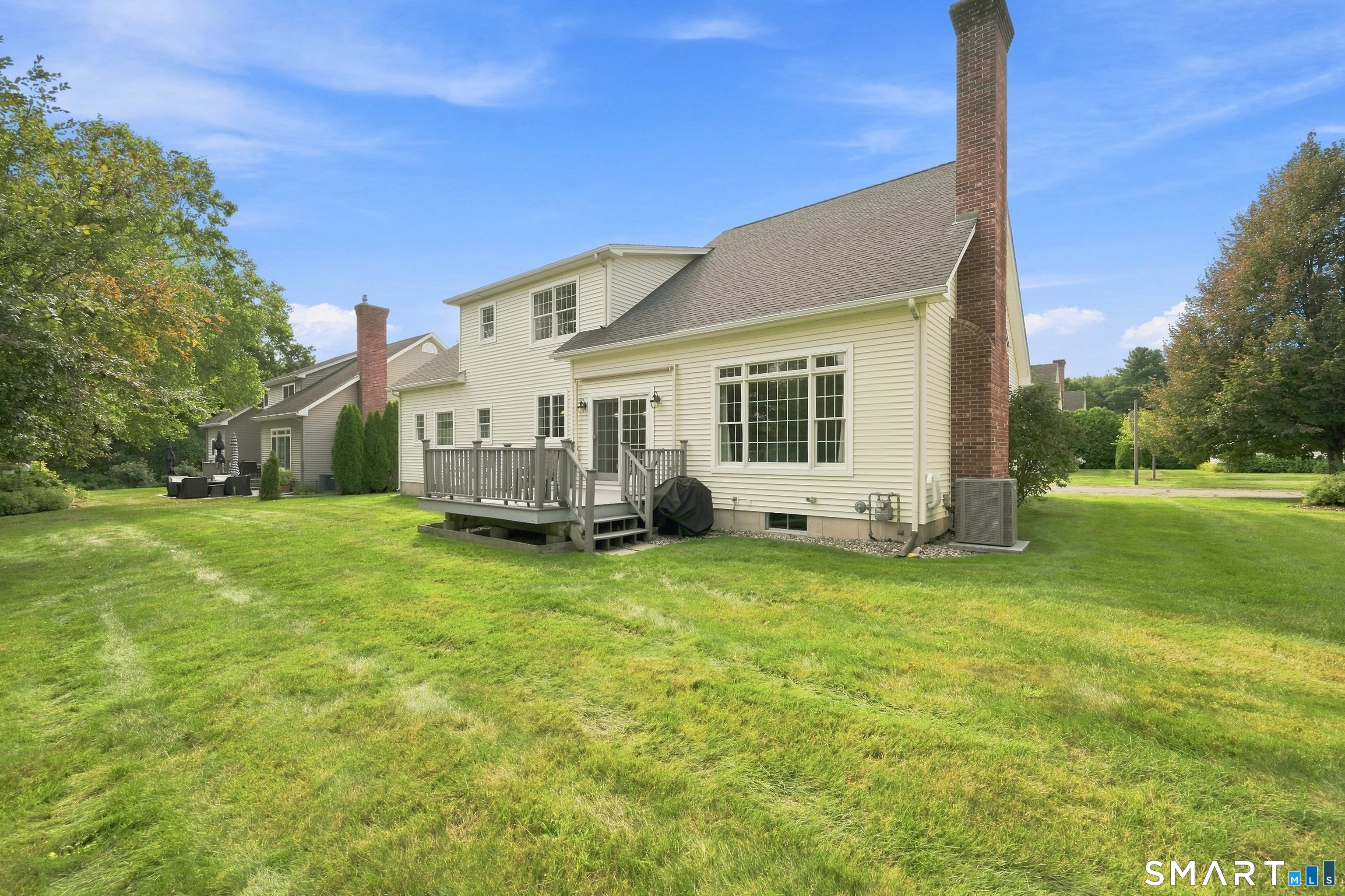 4 Charles Court Suffield CT 06078