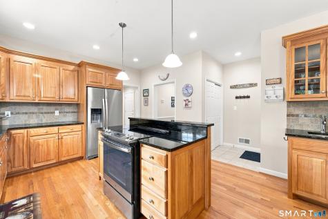 4 Charles Court Suffield CT 06078
