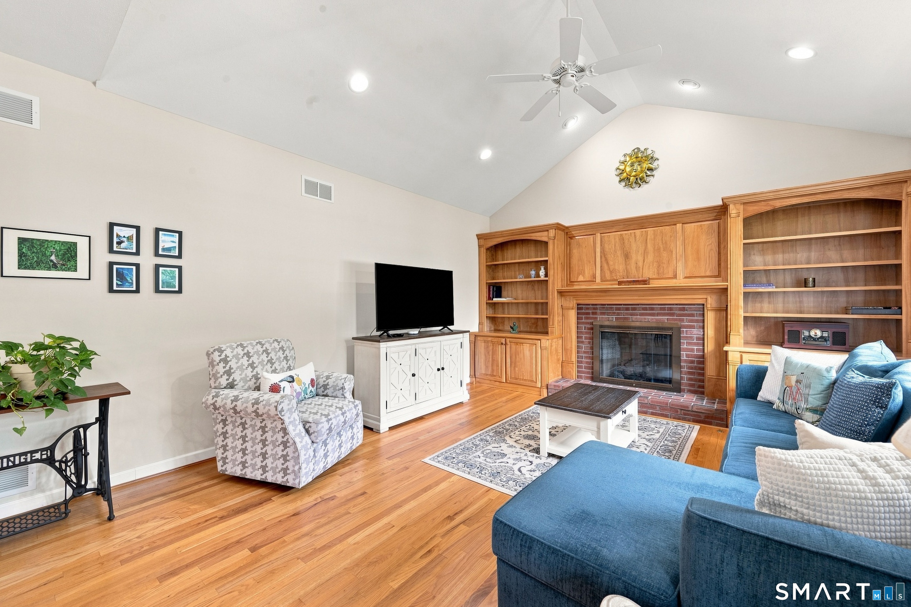 4 Charles Court Suffield CT 06078
