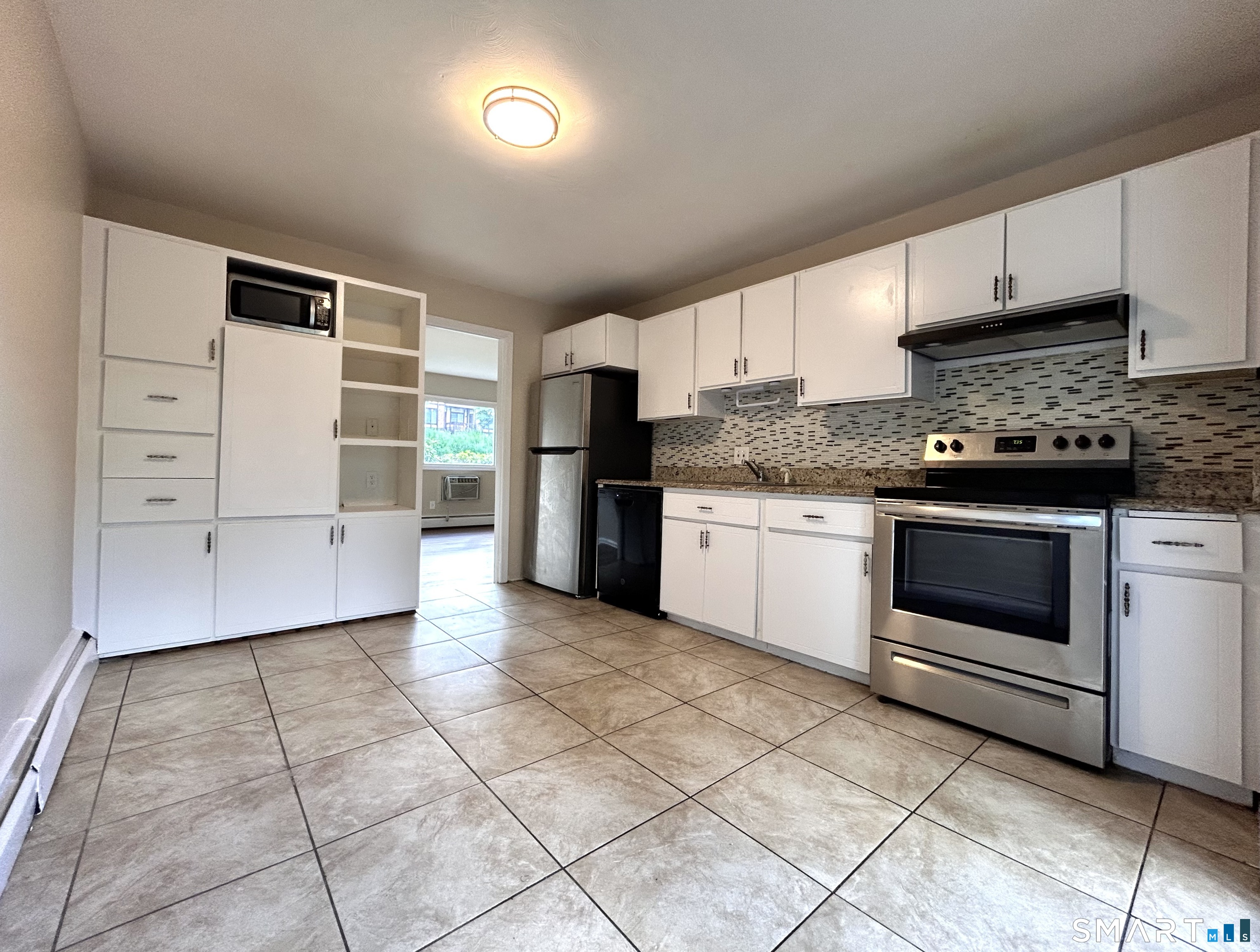 2756 Madison Avenue Bridgeport CT 06606