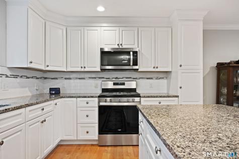 446 Hammerstone Lane Stratford CT 06614