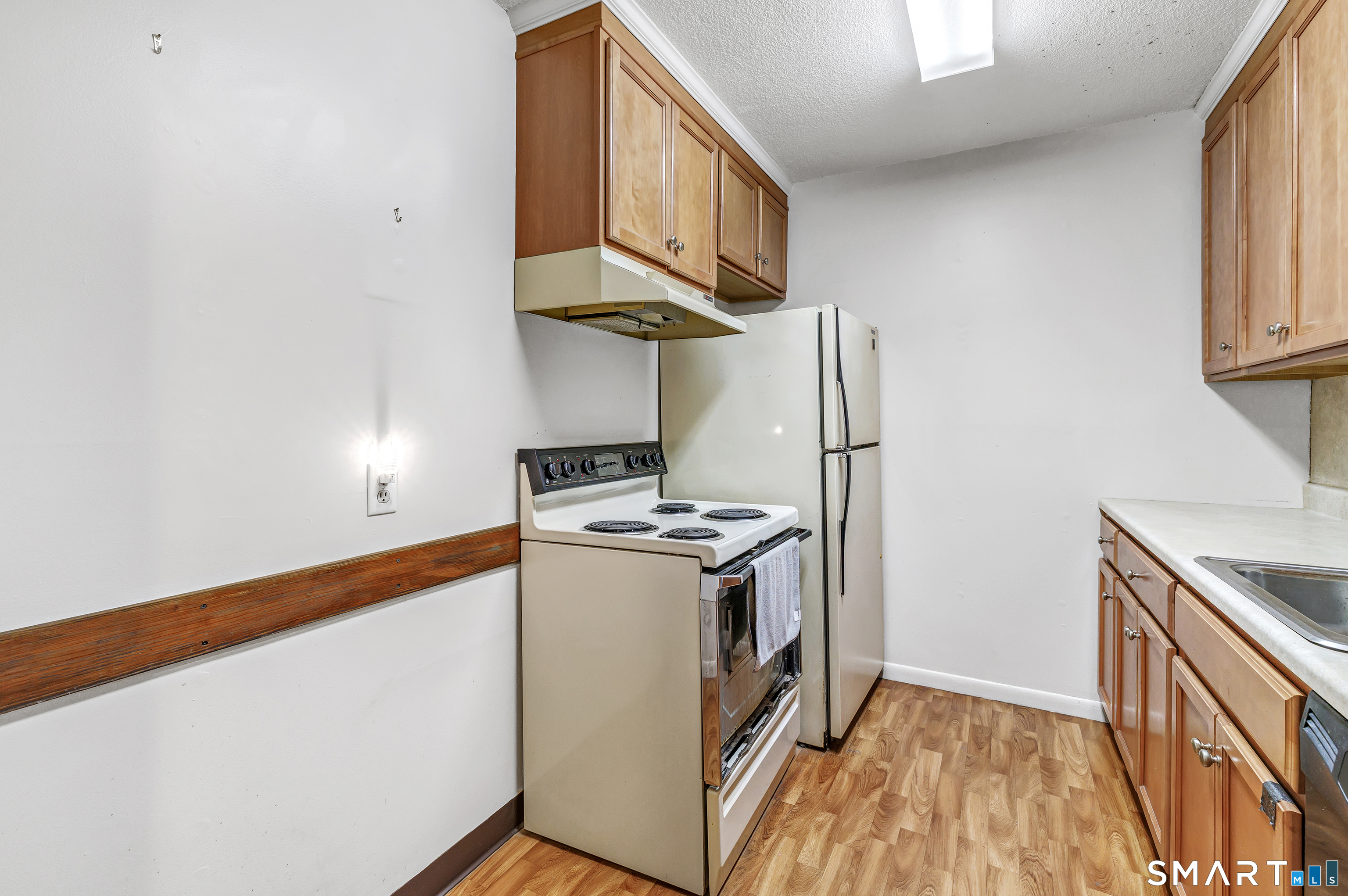 40 California Street Stratford CT 06615