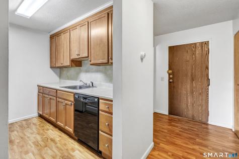 40 California Street Stratford CT 06615