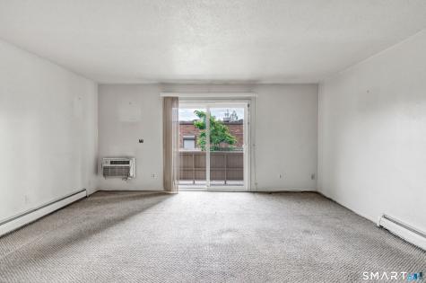 40 California Street Stratford CT 06615