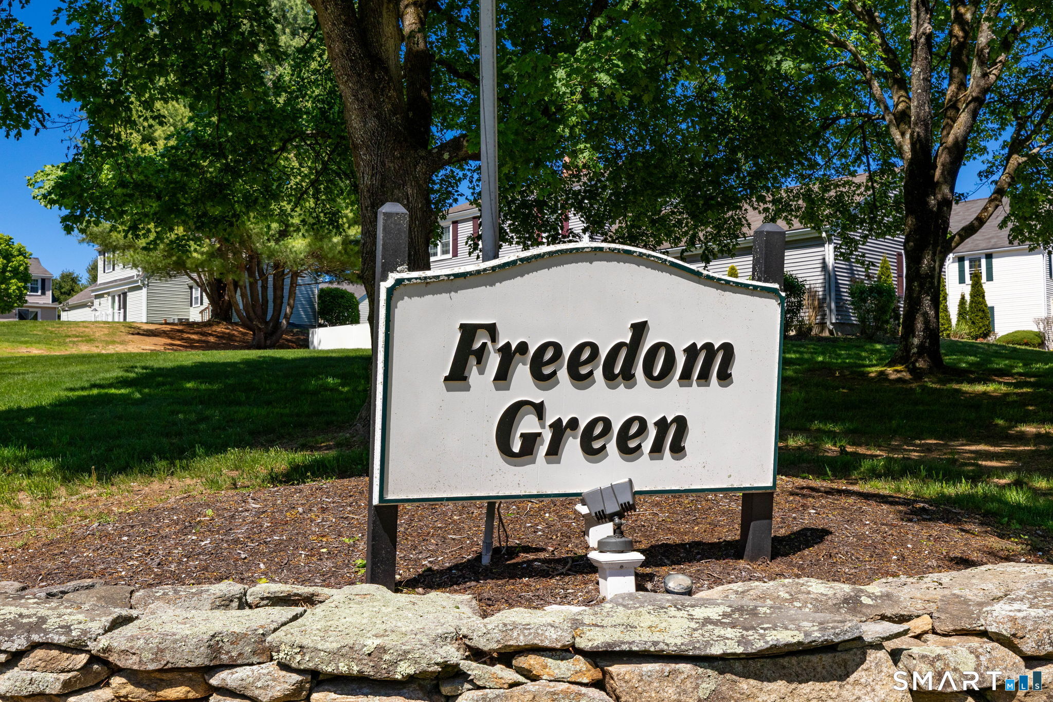 32 Patriots Square Mansfield CT 06250