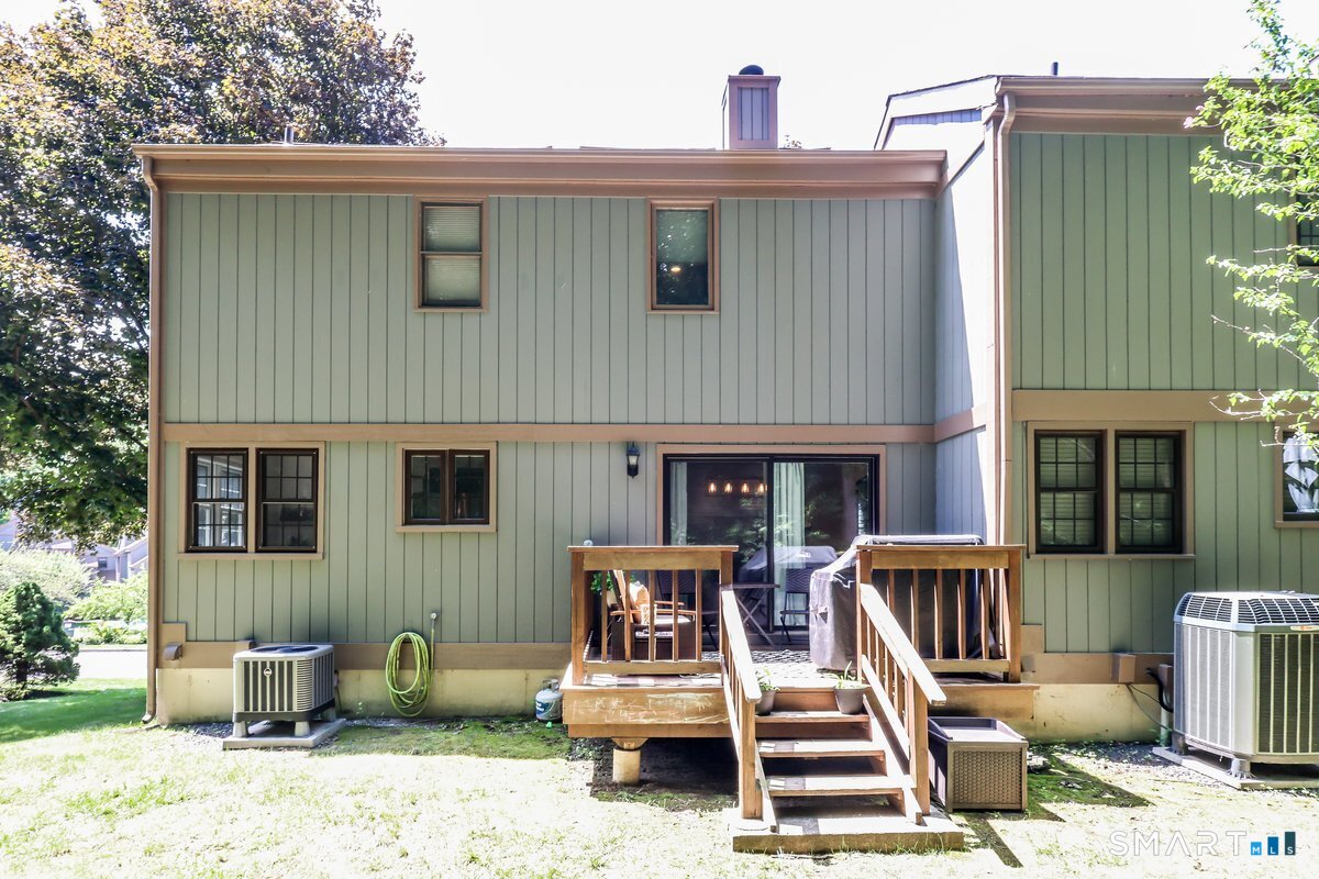 89 Heatherwood Drive Brookfield CT 06804