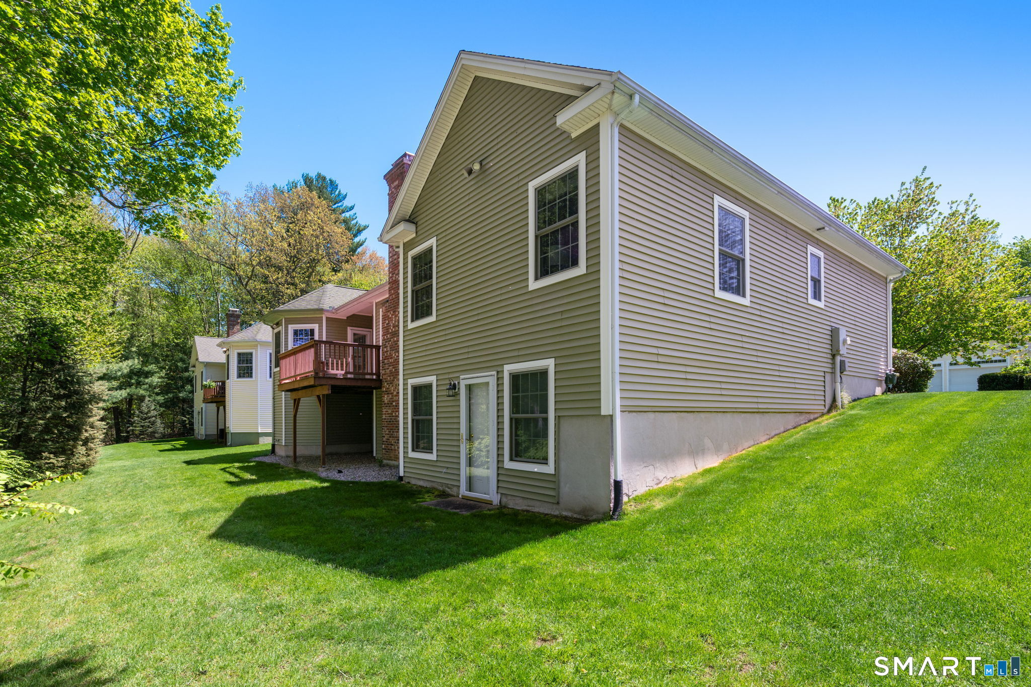 27 Mulberry Lane Manchester CT 06040