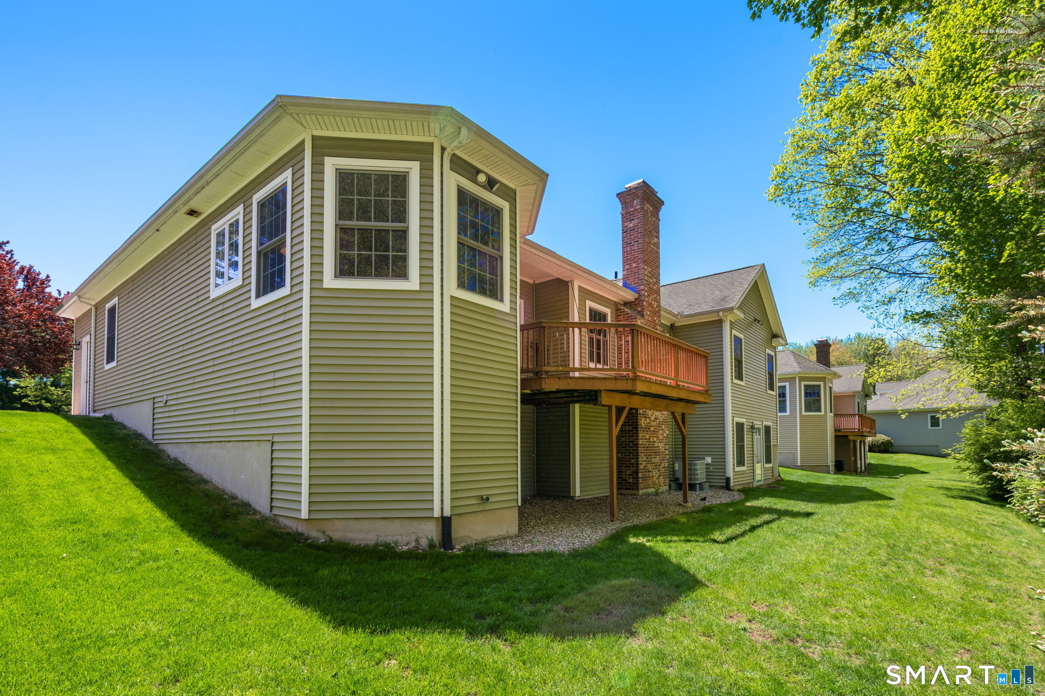 27 Mulberry Lane Manchester CT 06040
