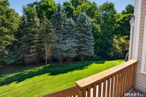 17 Regency Circle Trumbull CT 06611