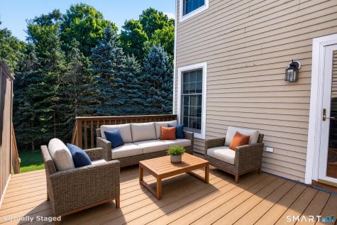 17 Regency Circle Trumbull CT 06611