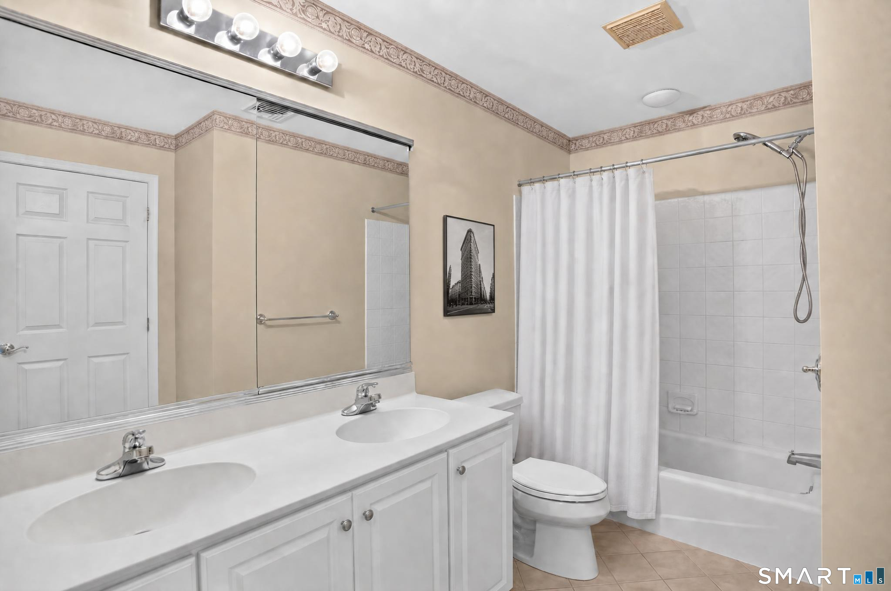 17 Regency Circle Trumbull CT 06611