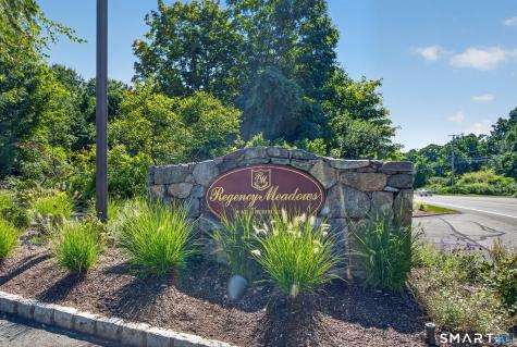 17 Regency Circle Trumbull CT 06611