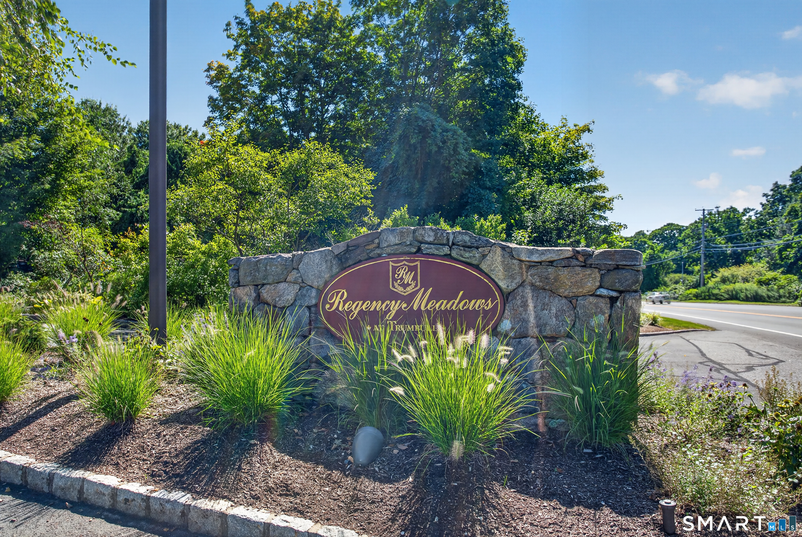17 Regency Circle Trumbull CT 06611