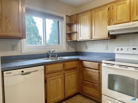 27 Crows Nest Lane Danbury CT 06810