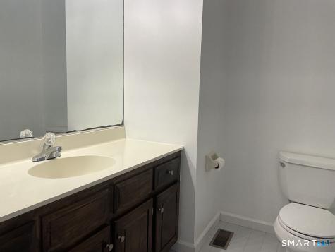 27 Crows Nest Lane Danbury CT 06810