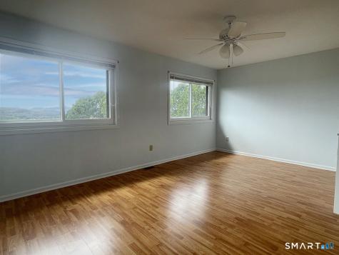 27 Crows Nest Lane Danbury CT 06810