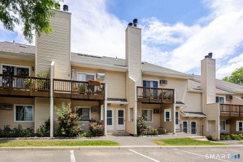 8 Rose Lane Danbury CT 06811