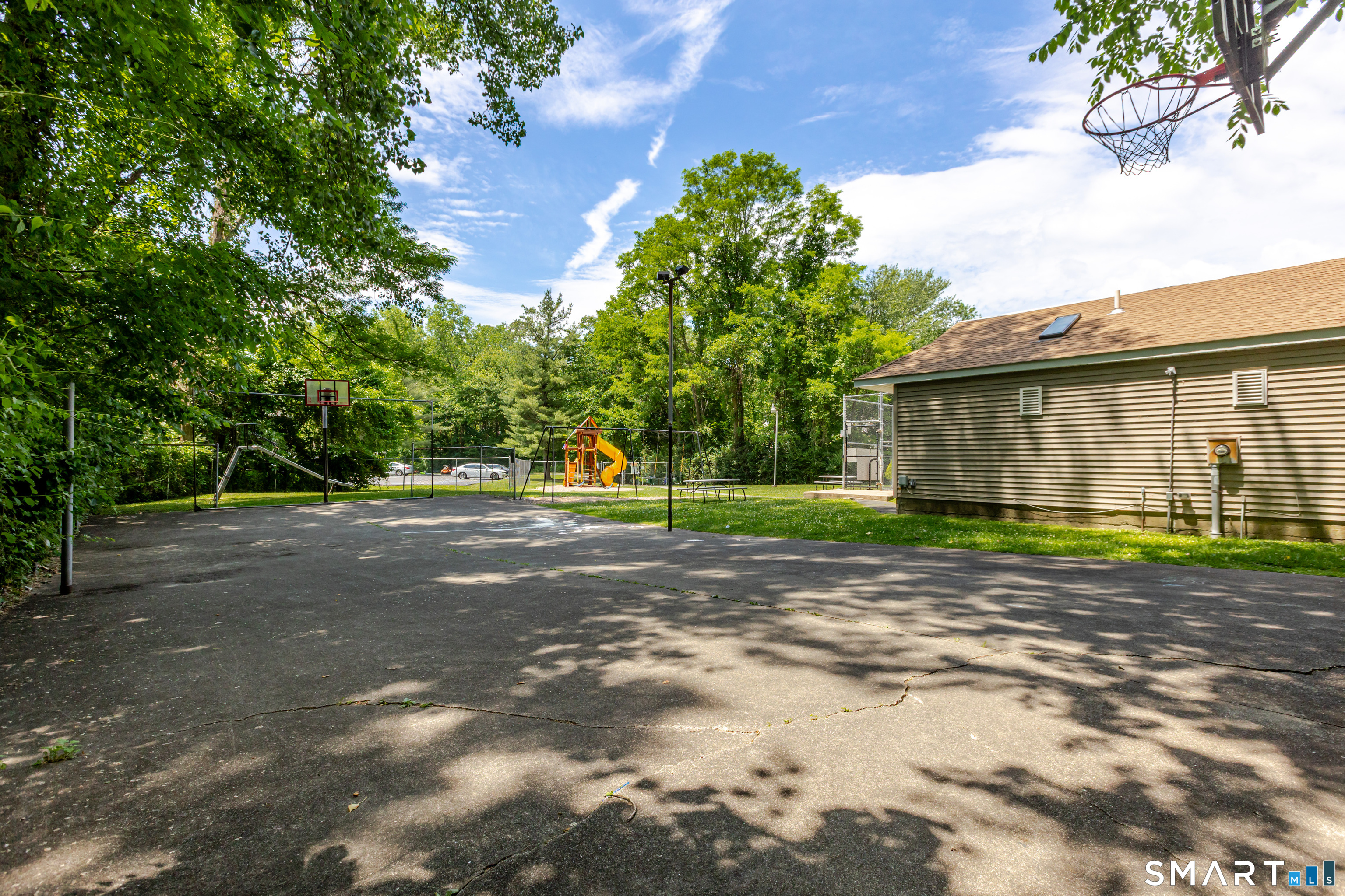 8 Rose Lane Danbury CT 06811