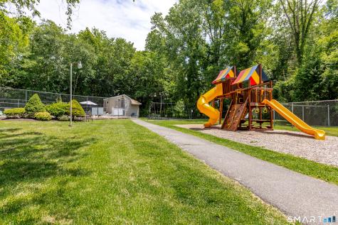 8 Rose Lane Danbury CT 06811