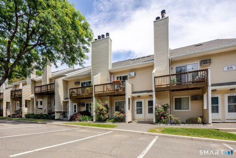 8 Rose Lane Danbury CT 06811