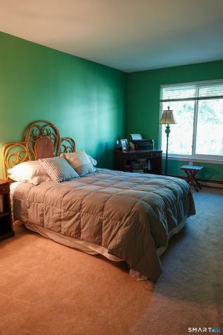 14 Cheryl Court Cromwell CT 06416