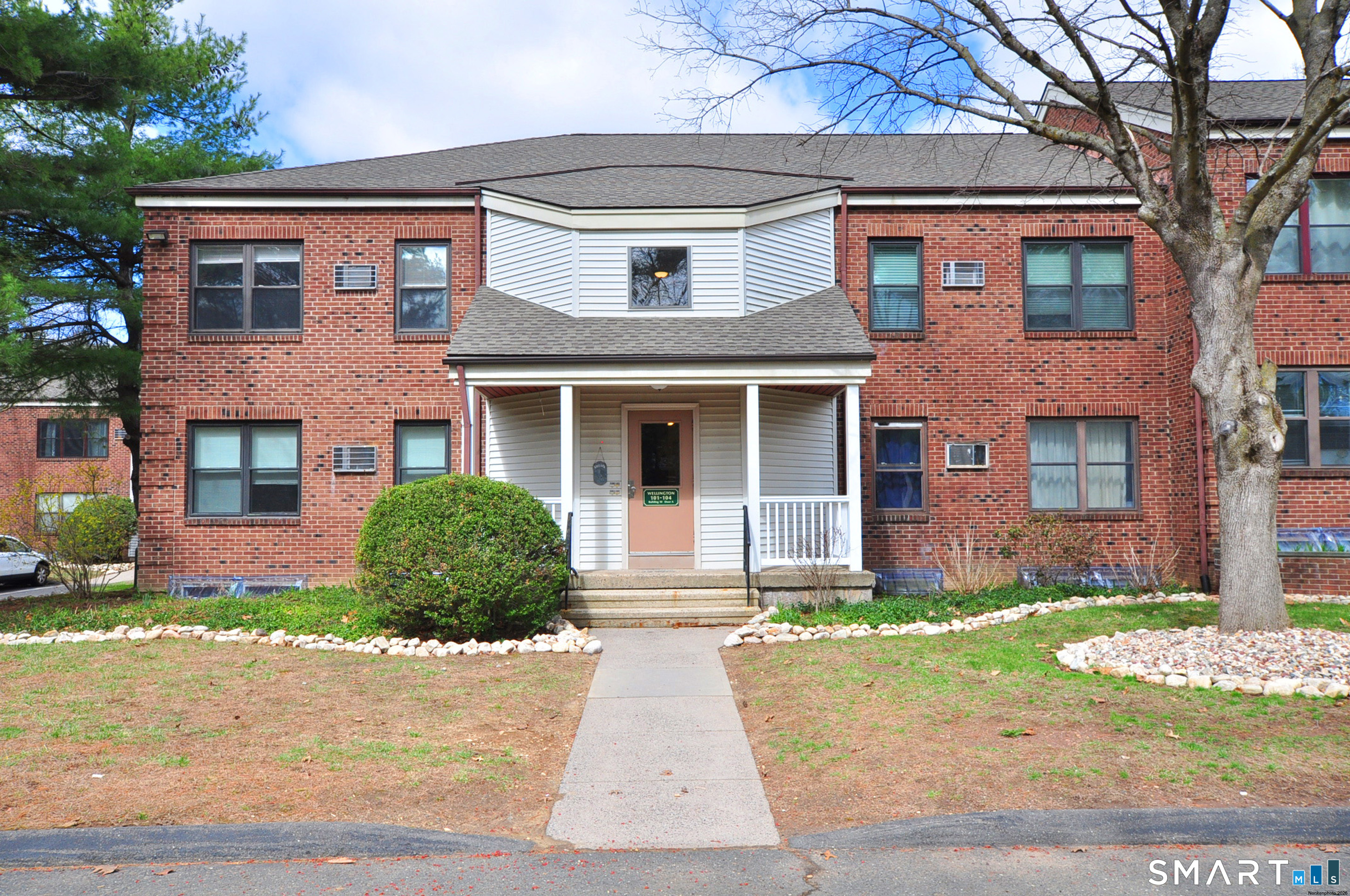 103 Wellington Drive Farmington CT 06032