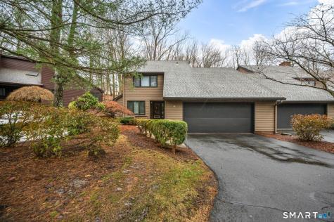 8 Ironwood Road West Hartford CT 06117