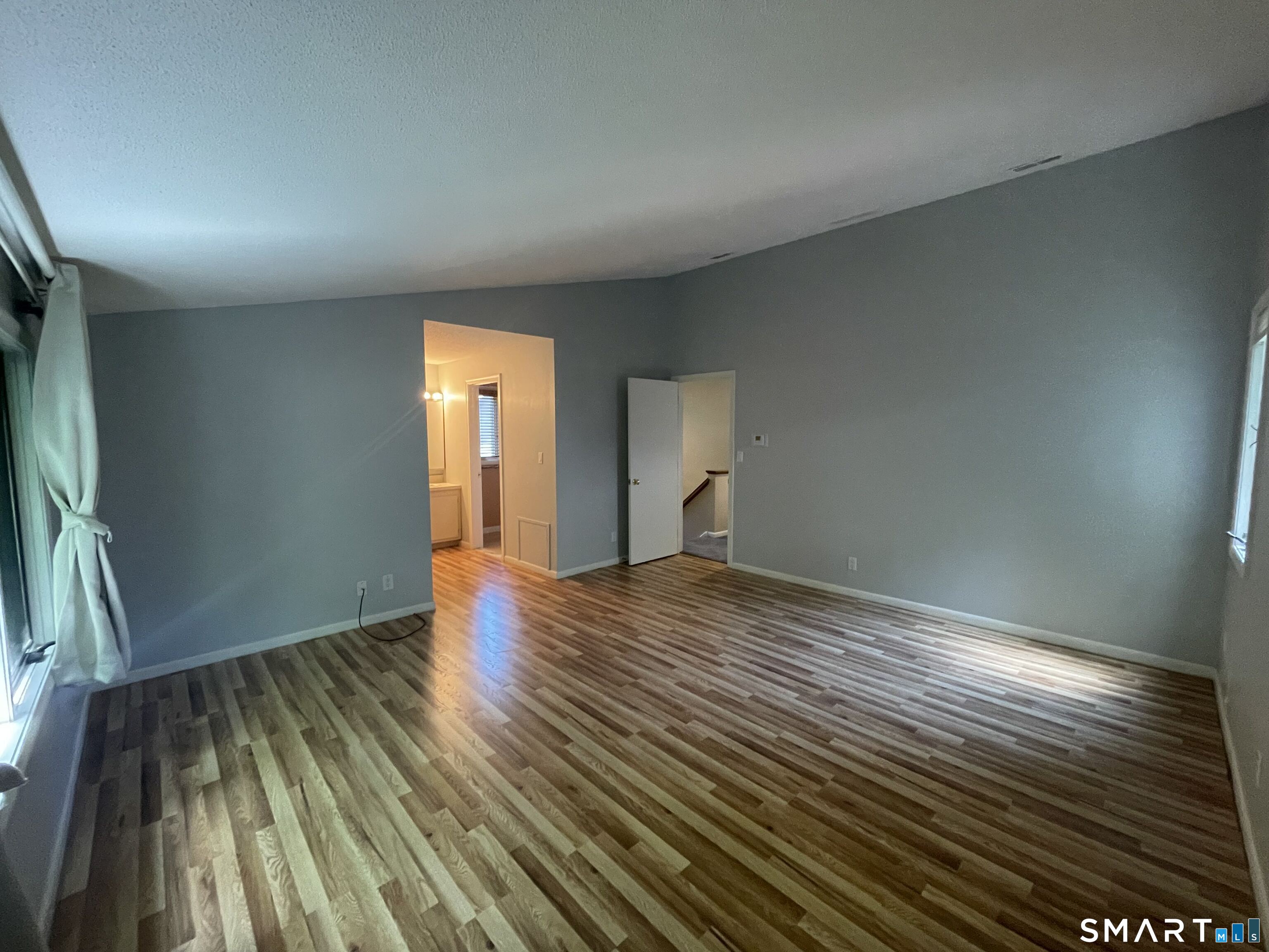 8 Ironwood Road West Hartford CT 06117