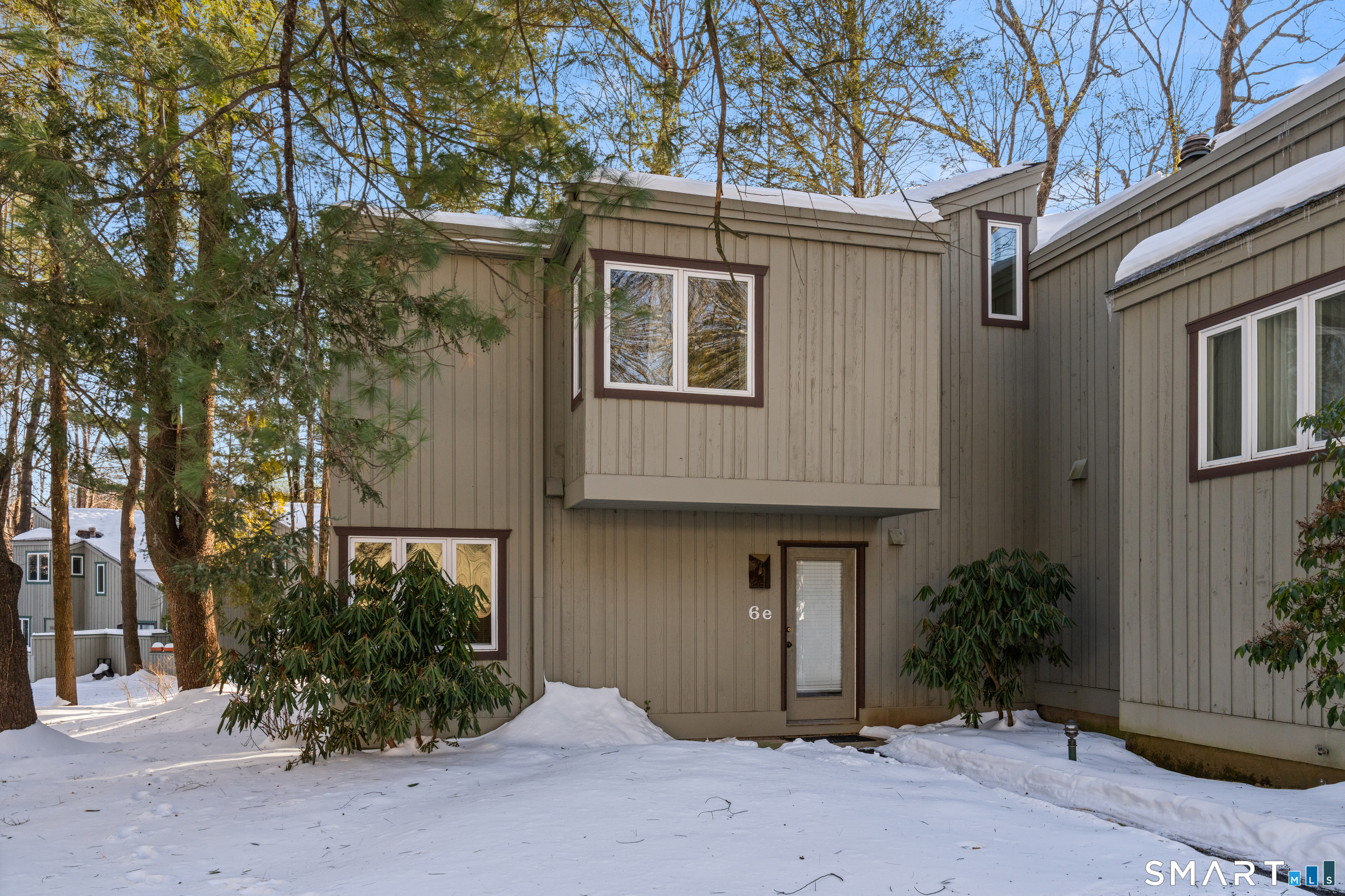 6 Lyle Court Farmington CT 06032