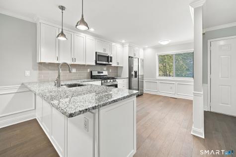 33 Ashford Drive Avon CT 06001