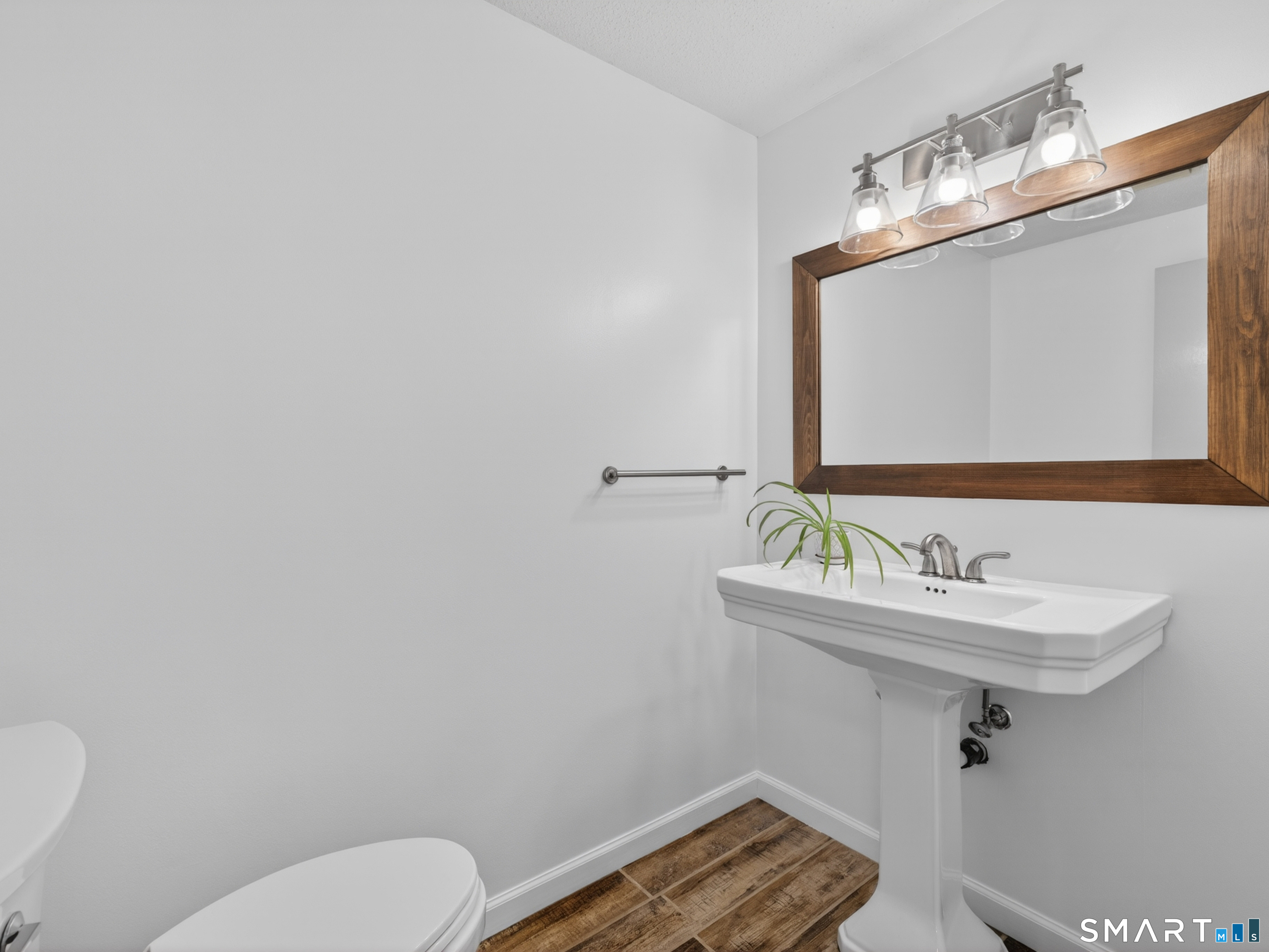 31 Hewitt Road Stonington CT 06355