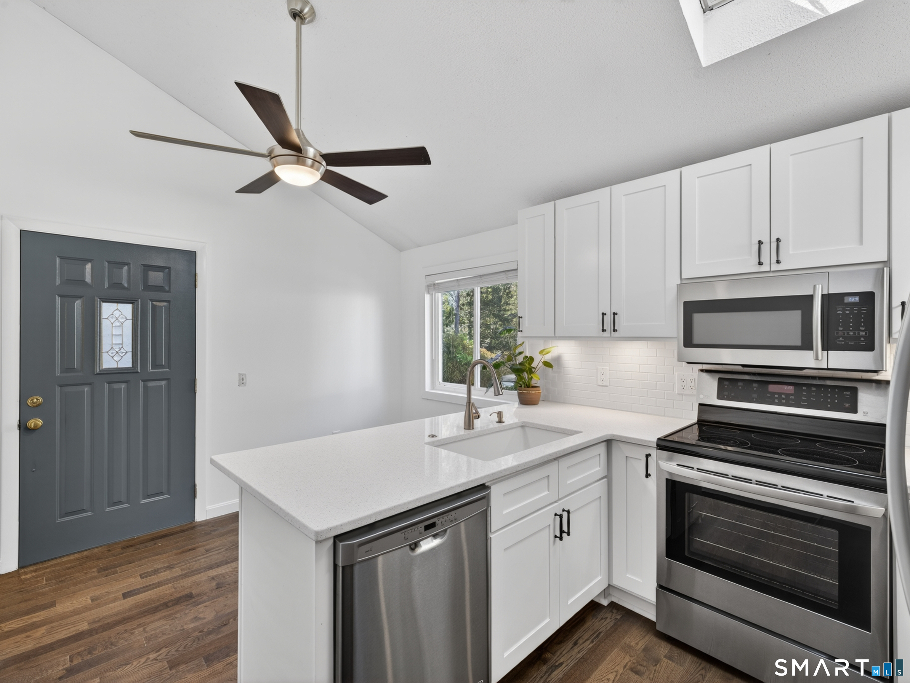31 Hewitt Road Stonington CT 06355