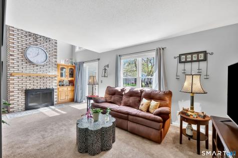 10 Thistle Way East Windsor CT 06016