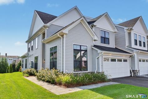 18 Hillcrest Drive Woodbridge CT 06525