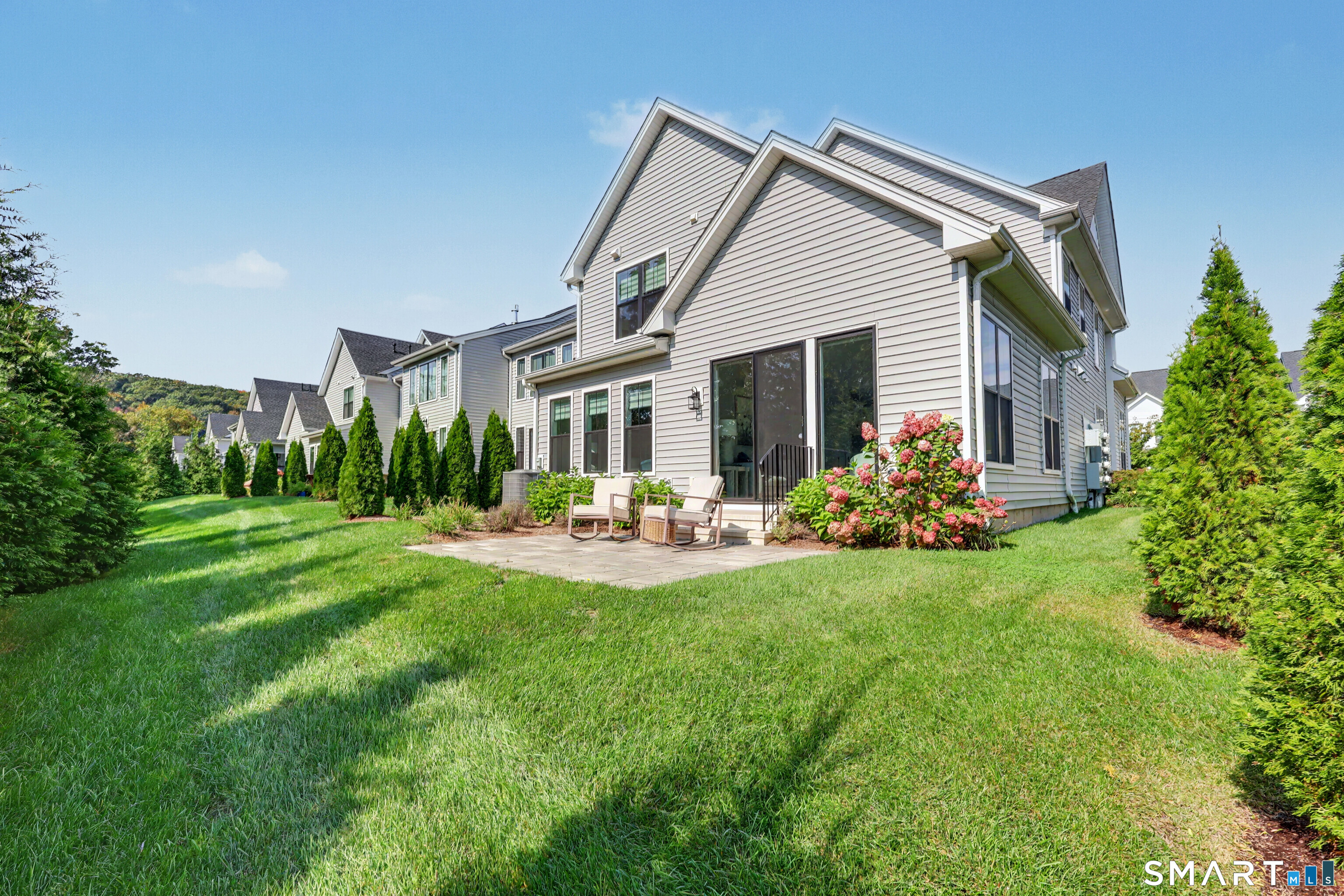 18 Hillcrest Drive Woodbridge CT 06525