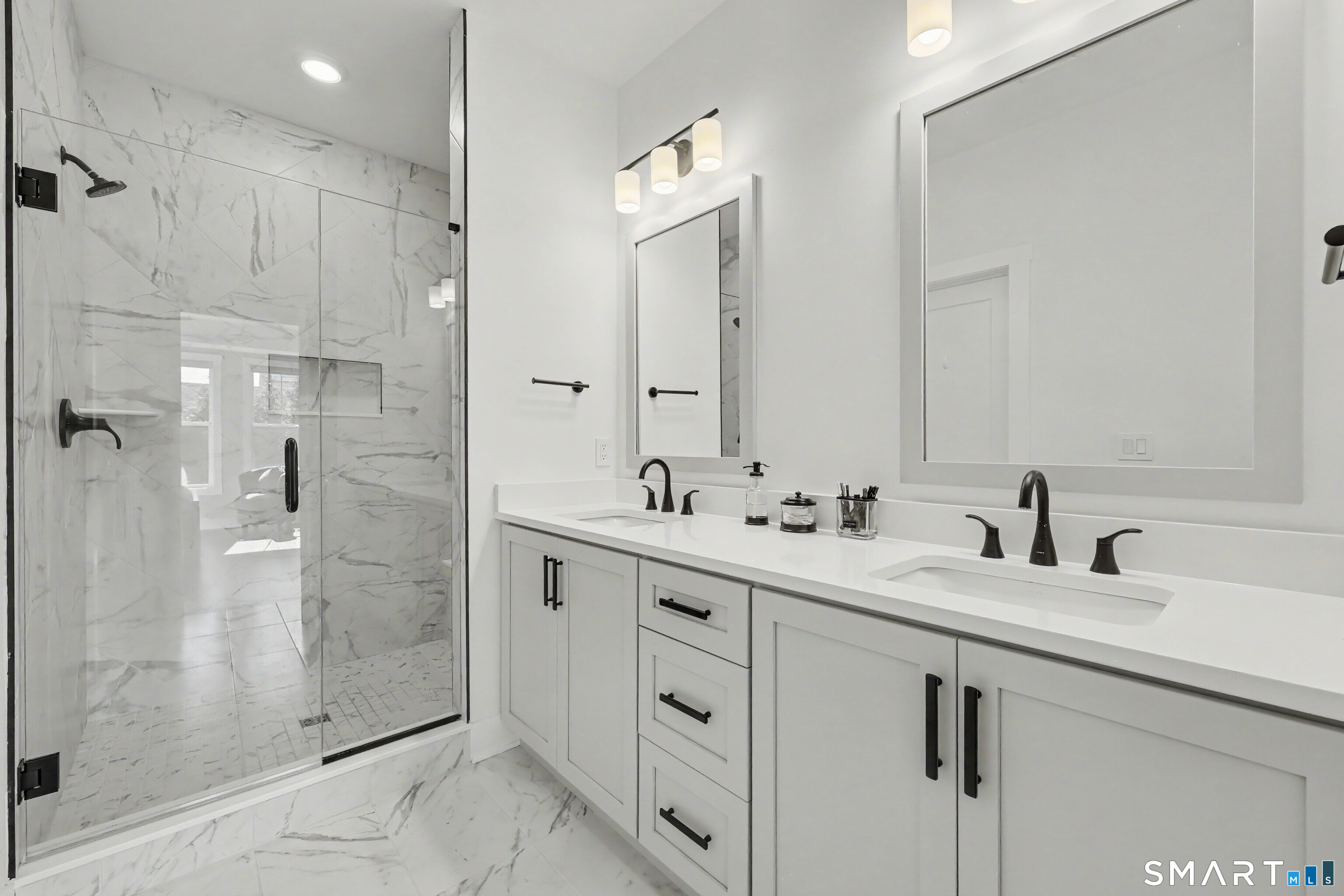 18 Hillcrest Drive Woodbridge CT 06525