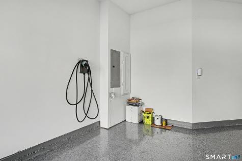 18 Hillcrest Drive Woodbridge CT 06525