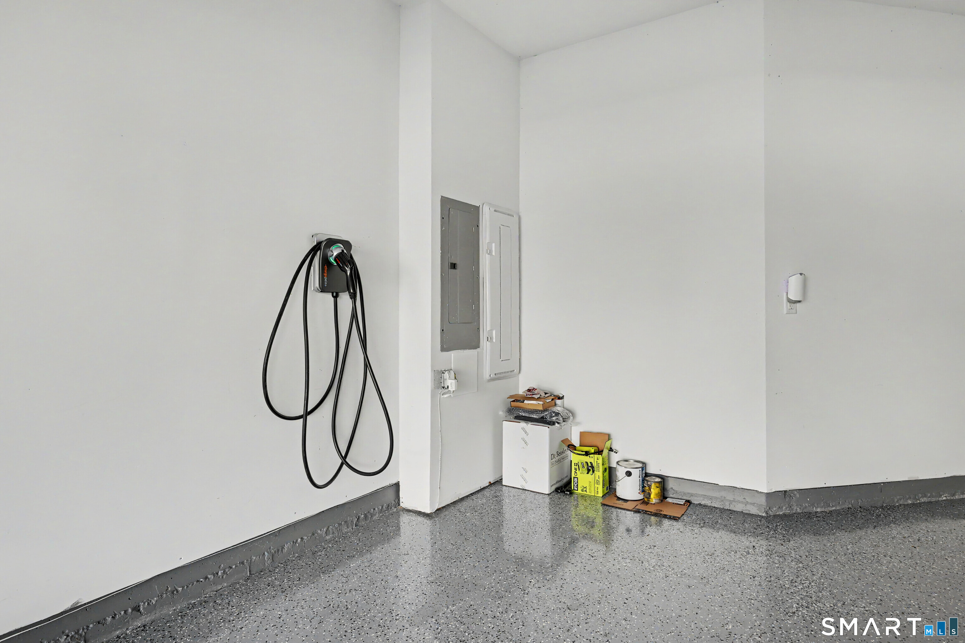18 Hillcrest Drive Woodbridge CT 06525