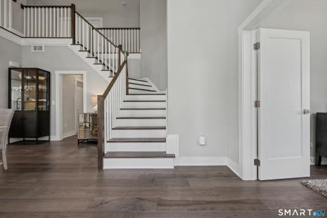 18 Hillcrest Drive Woodbridge CT 06525